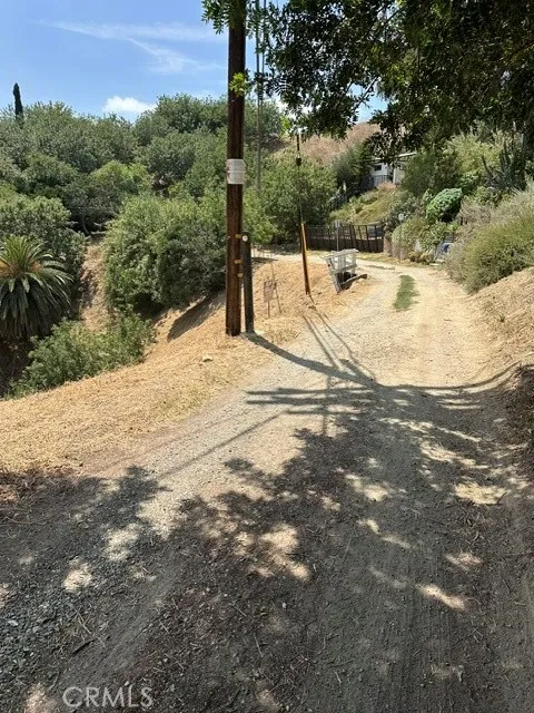 near paradise Dr El Sereno, CA 90063