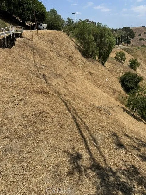 near paradise Dr El Sereno, CA 90063