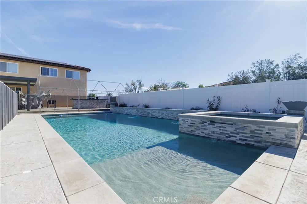17797 Canyonwood Drive Riverside, CA 92504