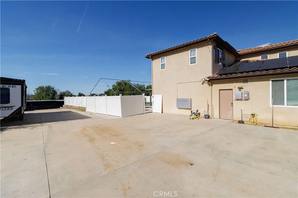 17797 Canyonwood Drive Riverside, CA 92504