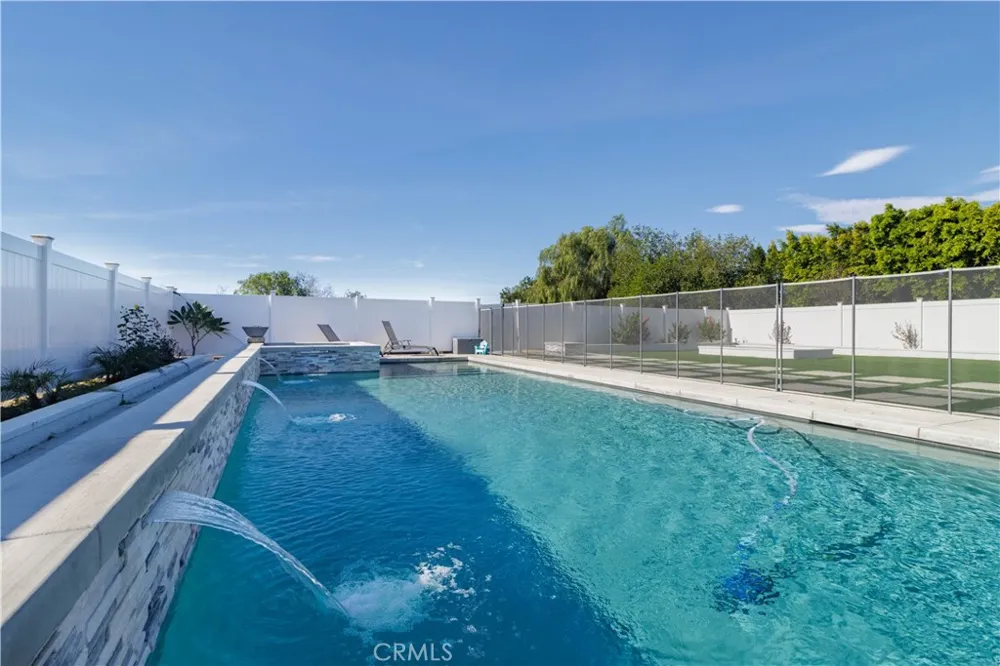 17797 Canyonwood Drive Riverside, CA 92504