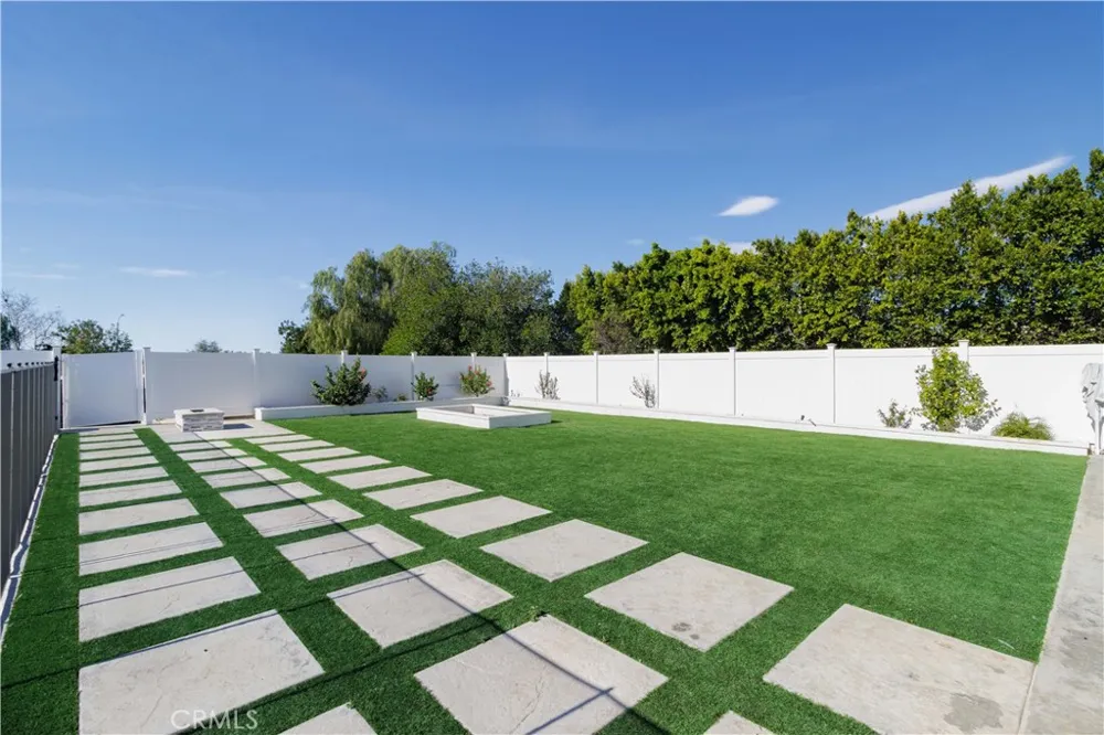 17797 Canyonwood Drive Riverside, CA 92504