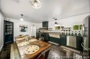 216 Basin Eucha, OK 74342