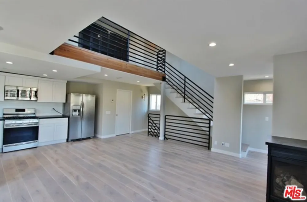 6521 Pacific Avenue Playa del Rey, CA 90293