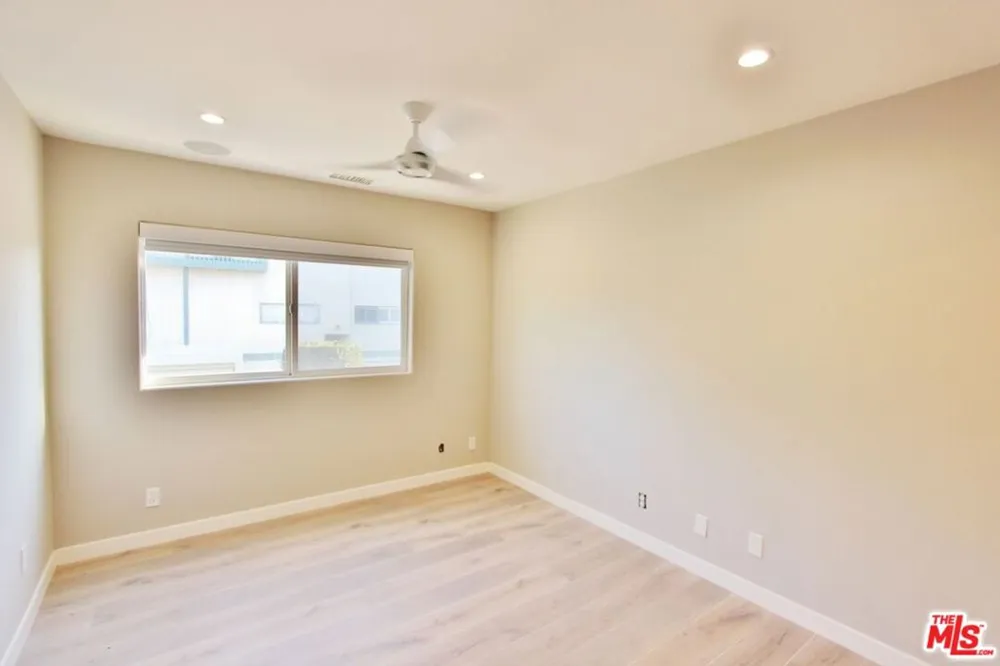 6521 Pacific Avenue Playa del Rey, CA 90293