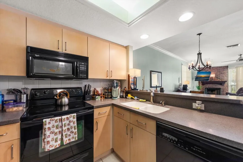 108 BRENT CIRCLE Oldsmar, FL 34677
