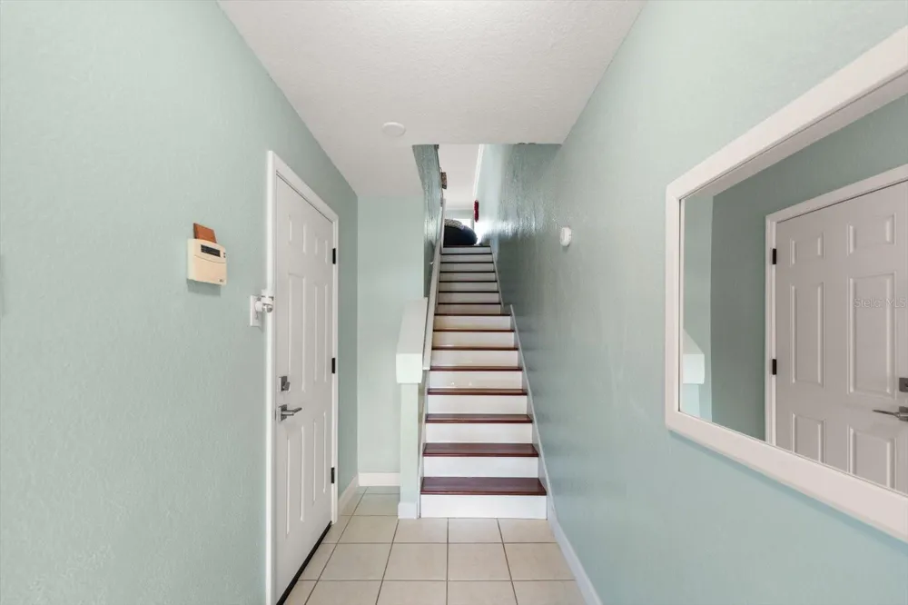 108 BRENT CIRCLE Oldsmar, FL 34677