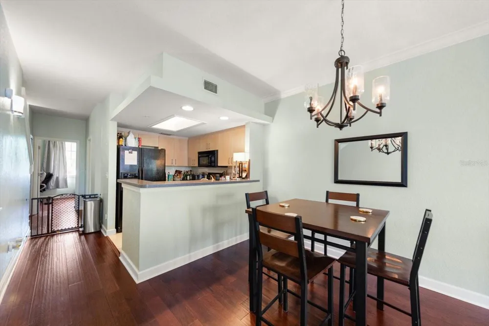 108 BRENT CIRCLE Oldsmar, FL 34677