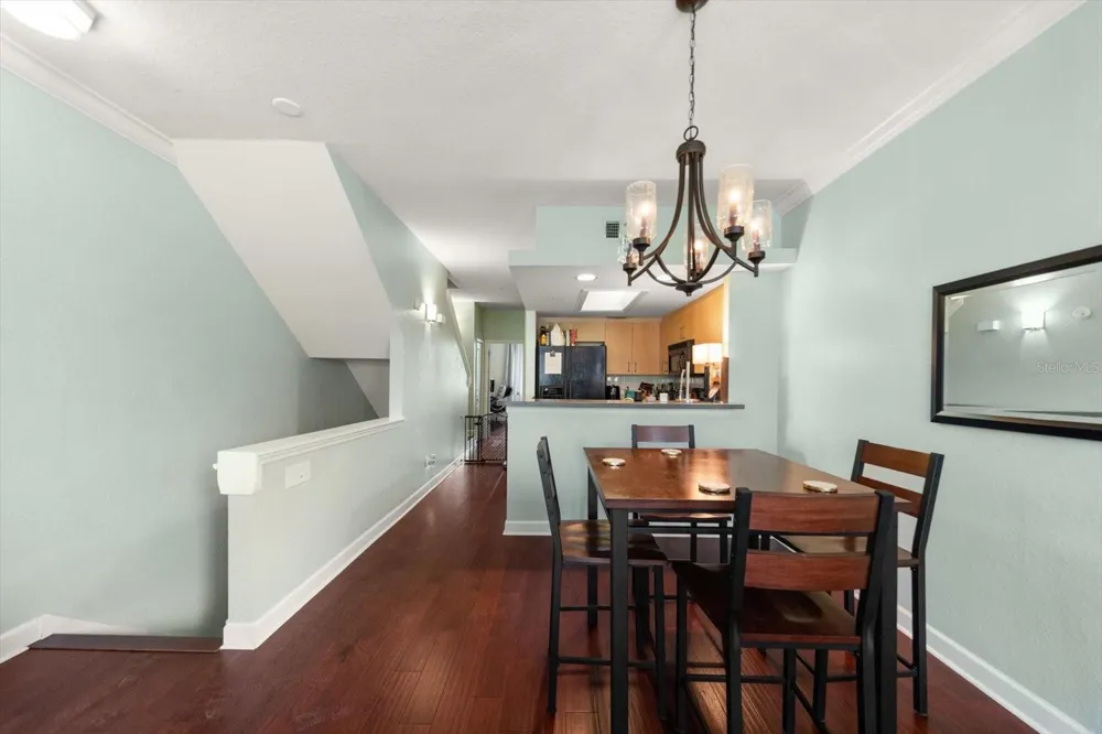 108 BRENT CIRCLE Oldsmar, FL 34677