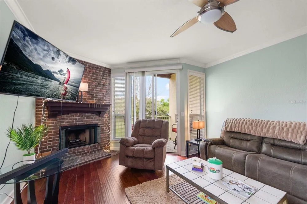 108 BRENT CIRCLE Oldsmar, FL 34677