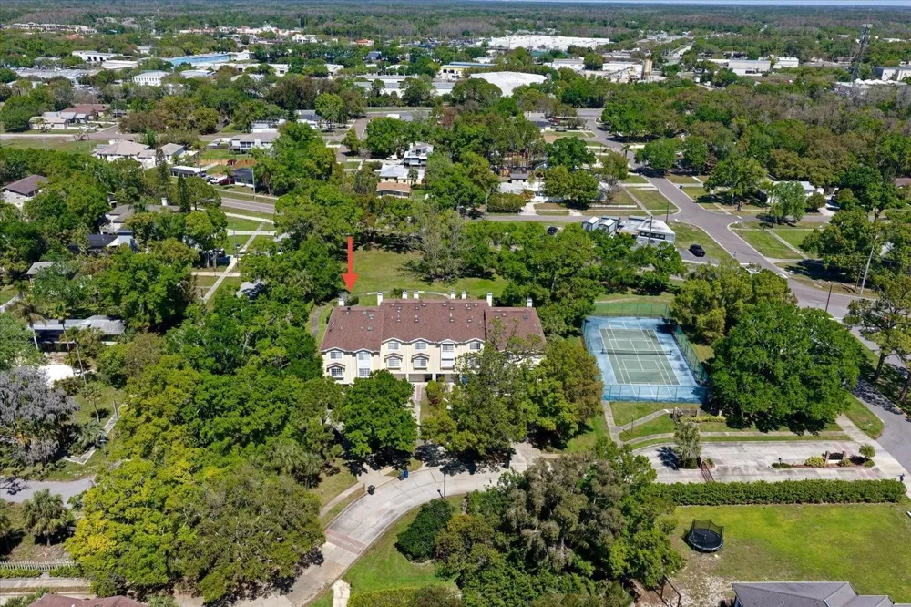 108 BRENT CIRCLE Oldsmar, FL 34677