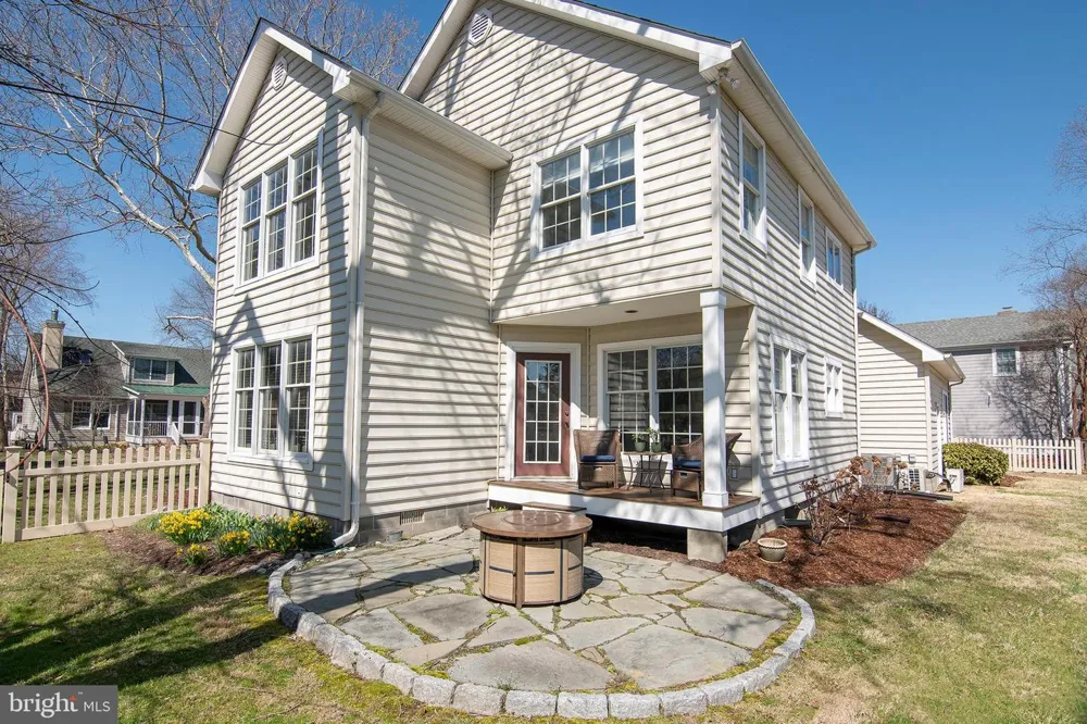209 THIRD STREET Oxford, MD 21654