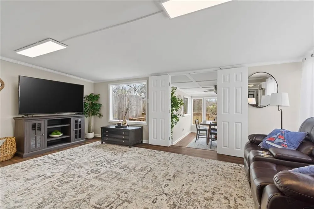 8126 Blacks Bluff Road SW Cave Spring, GA 30124