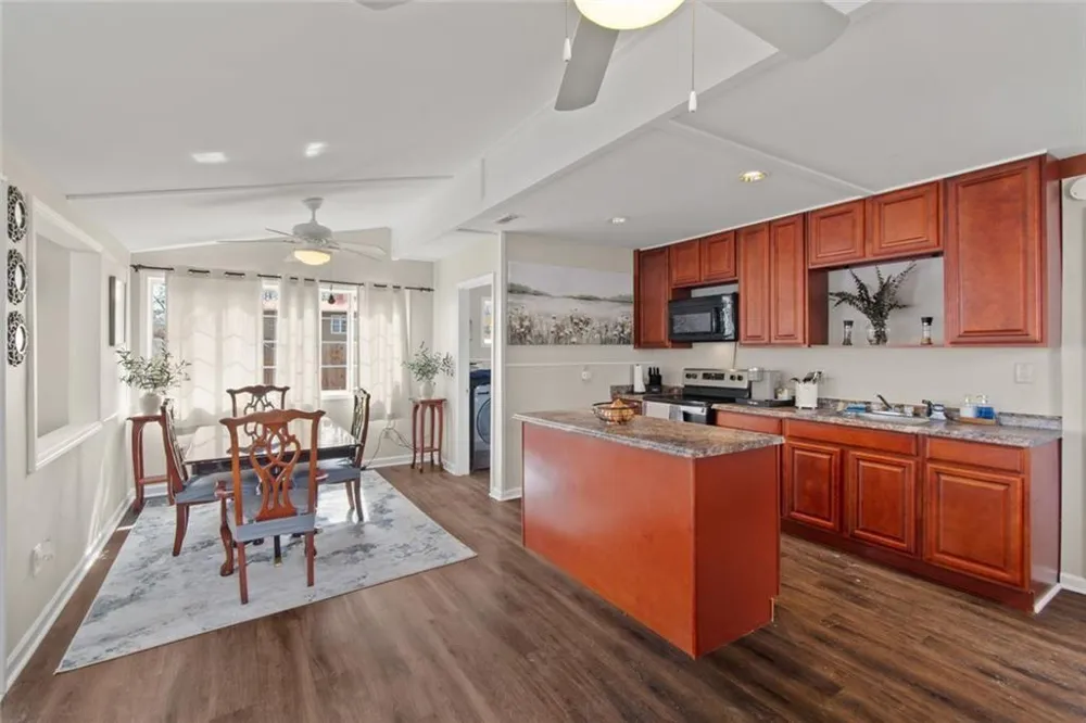 8126 Blacks Bluff Road SW Cave Spring, GA 30124