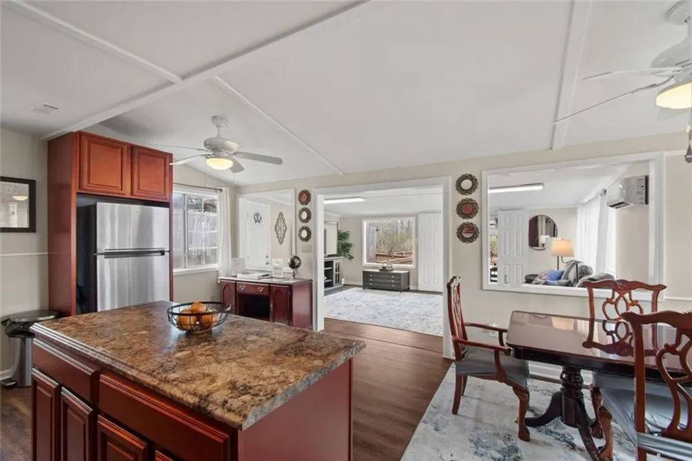 8126 Blacks Bluff Road SW Cave Spring, GA 30124