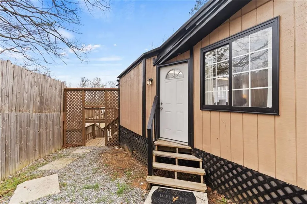 8126 Blacks Bluff Road SW Cave Spring, GA 30124
