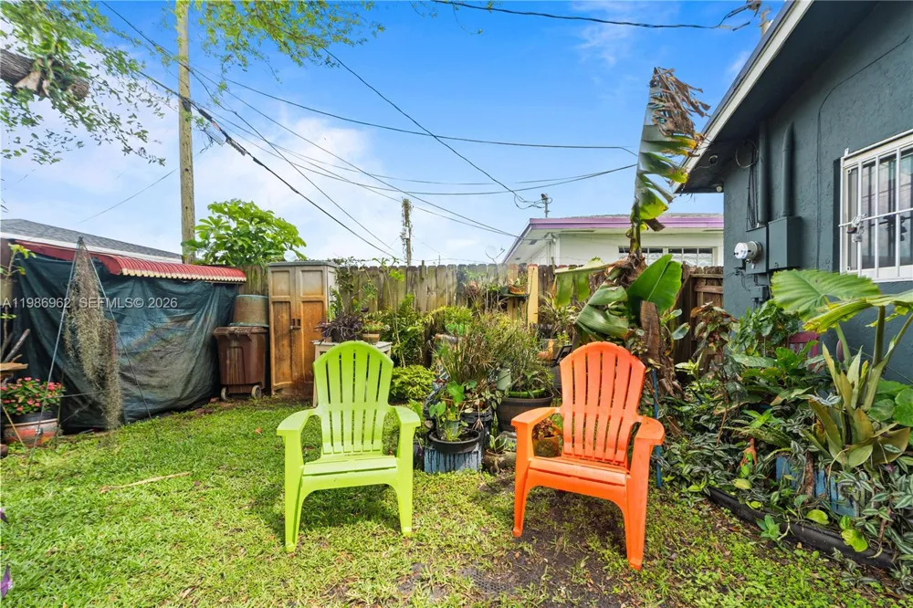 720 NW 4th St Hallandale Beach, FL 33009