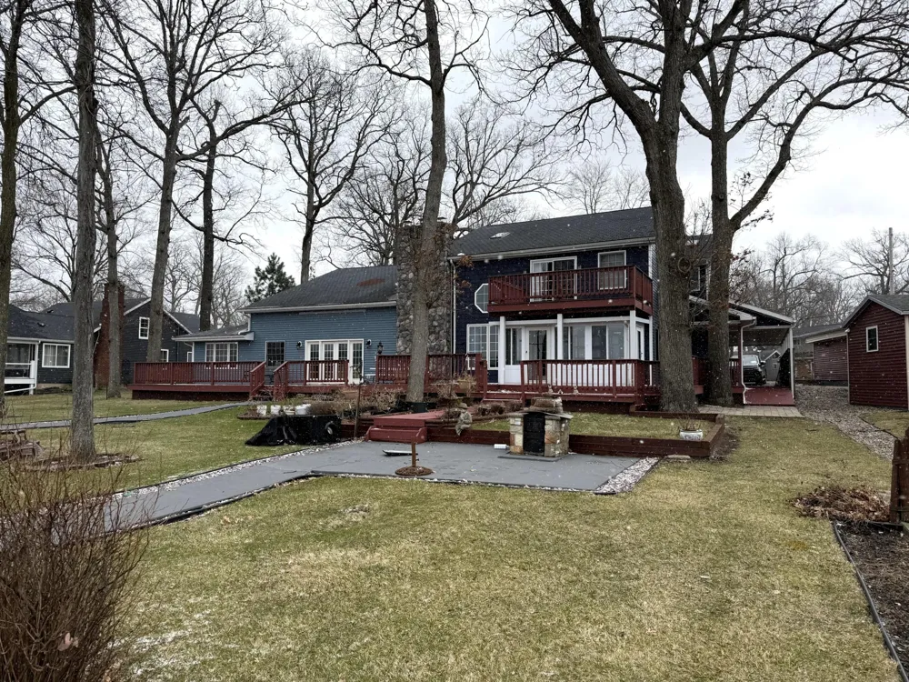 2454 Oakwood Drive Jefferson Township, MI 49242