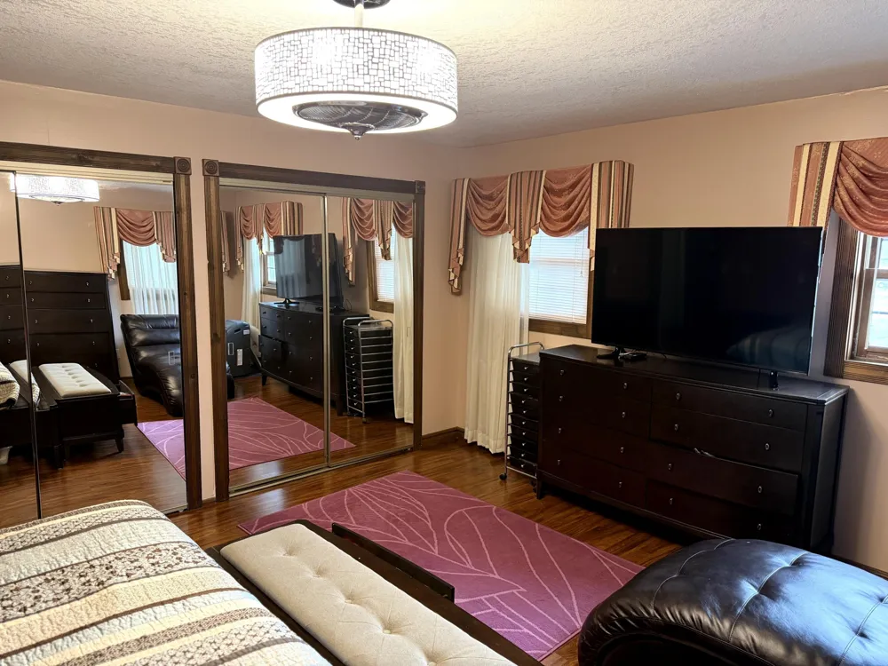 2454 Oakwood Drive Jefferson Township, MI 49242