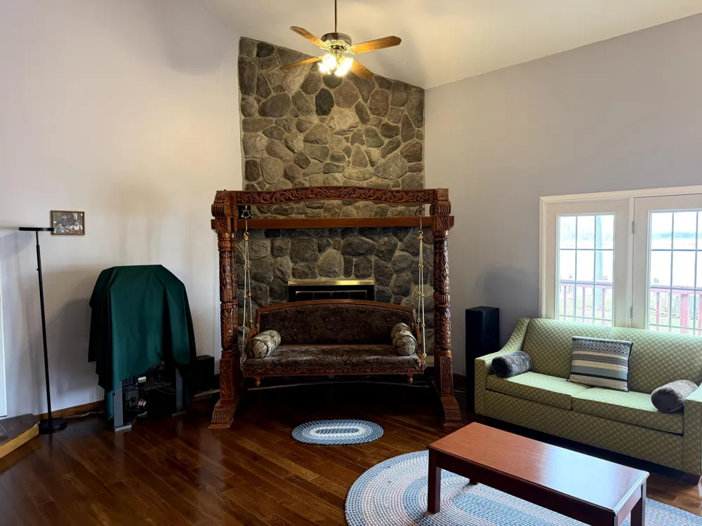 2454 Oakwood Drive Jefferson Township, MI 49242