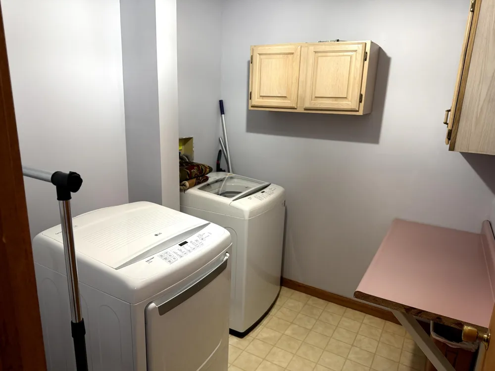 2454 Oakwood Drive Jefferson Township, MI 49242