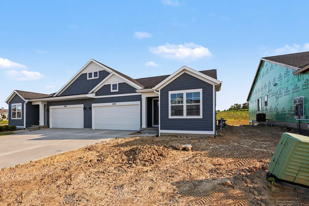 6595 Bellflower Drive #2 Zeeland Charter Township, MI 49464