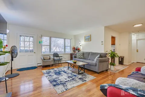 55 Gill Lane #32