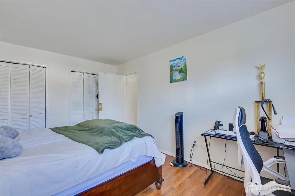 55 Gill Lane #32 Iselin, NJ 08830