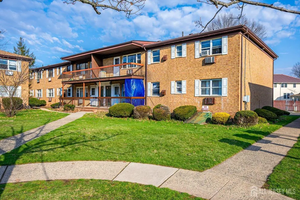 55 Gill Lane #32 Iselin, NJ 08830