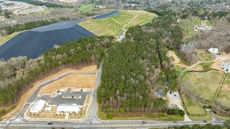 13585 Arnold Mill Road Milton, GA 30075