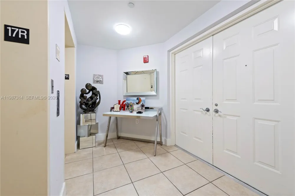 3330 NE 190th St #1715 Aventura, FL 33180