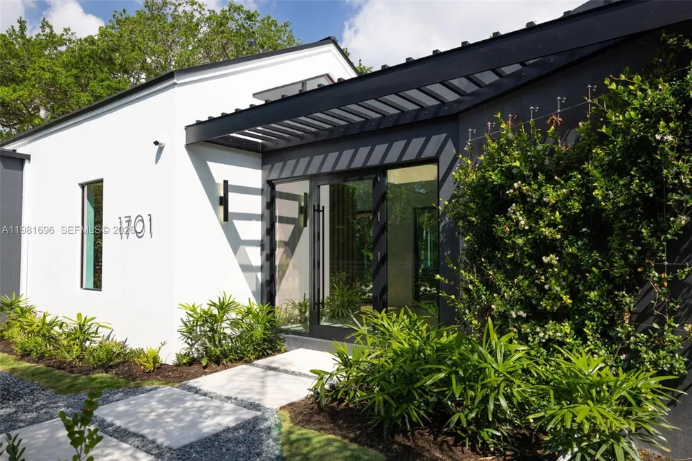 1701 Micanopy Ave Coconut Grove, FL 33133