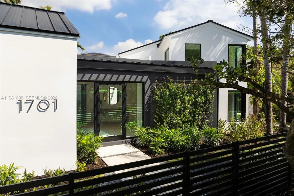 1701 Micanopy Ave Coconut Grove, FL 33133
