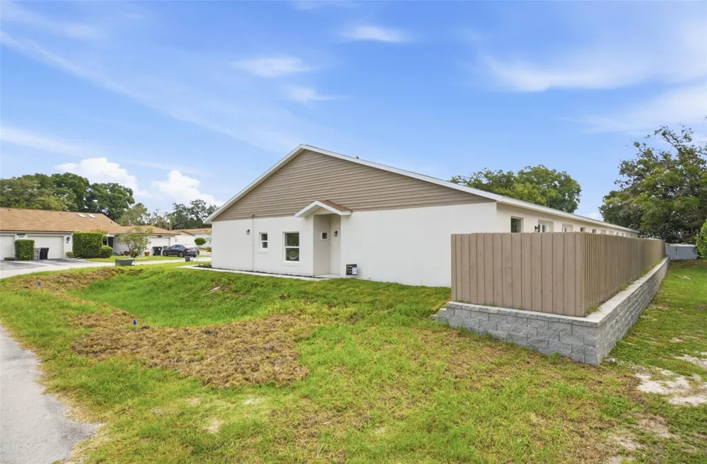 1411 OAK PL #A Apopka, FL 32712