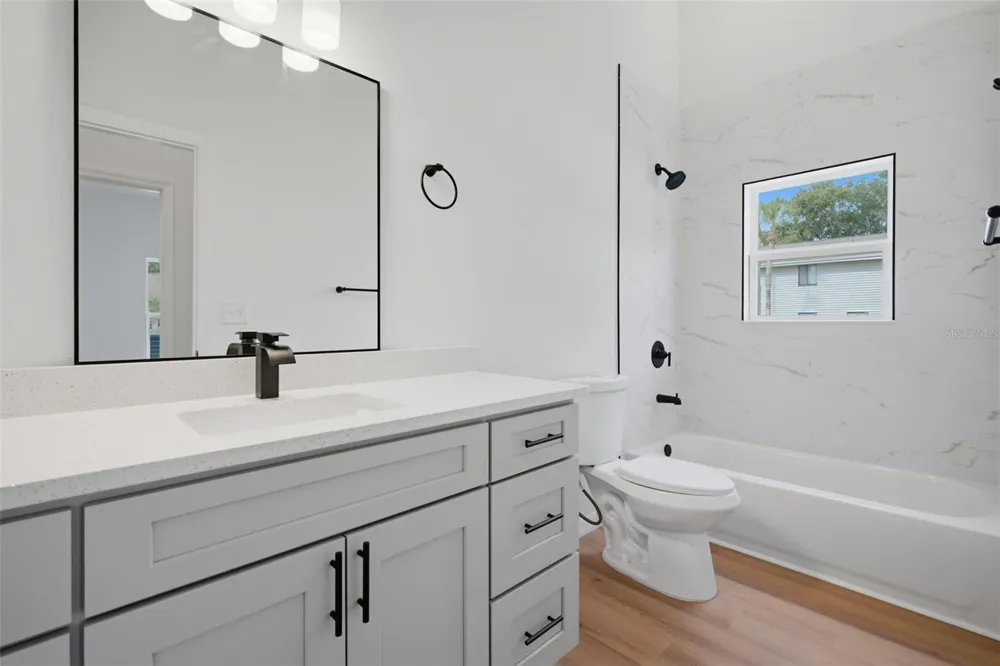 1411 OAK PL #A Apopka, FL 32712