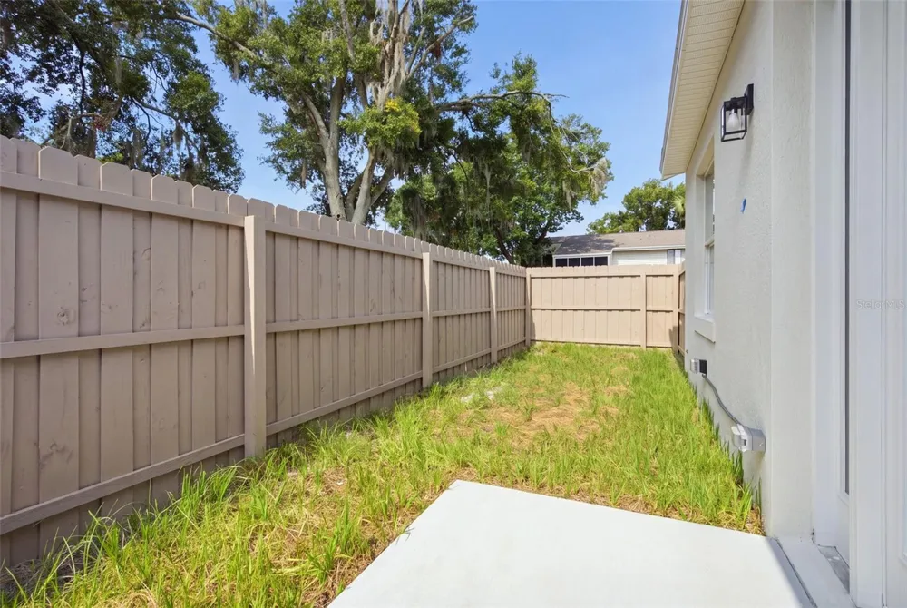 1411 OAK PL #A Apopka, FL 32712