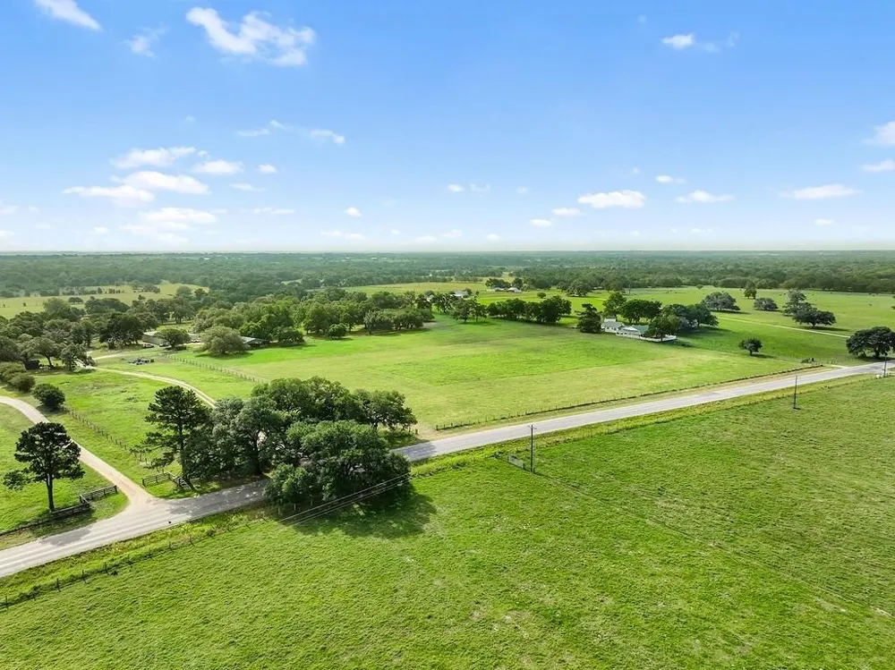 1 Fm 957 Schulenburg, TX 78956