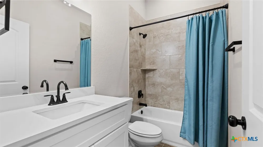 8511 Ventura Boulevard Selma, TX 78154
