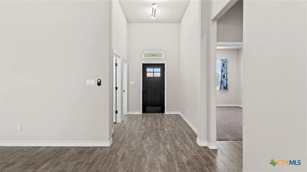 8511 Ventura Boulevard Selma, TX 78154