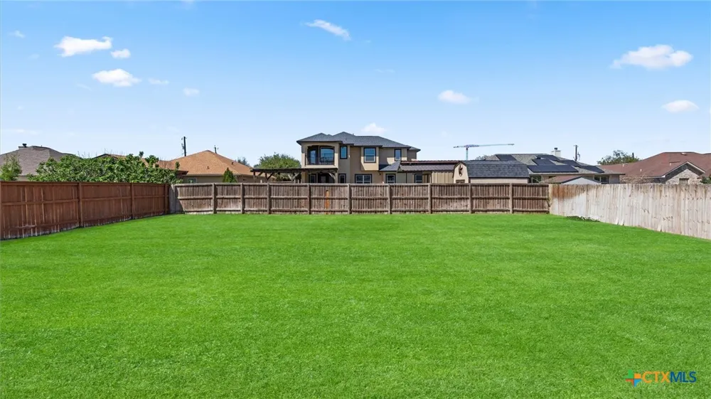 8511 Ventura Boulevard Selma, TX 78154