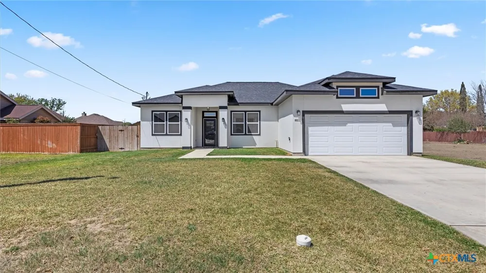 8511 Ventura Boulevard Selma, TX 78154