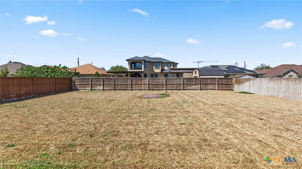 8511 Ventura Boulevard Selma, TX 78154