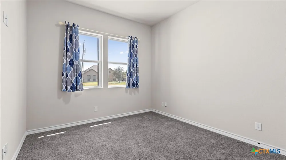8511 Ventura Boulevard Selma, TX 78154