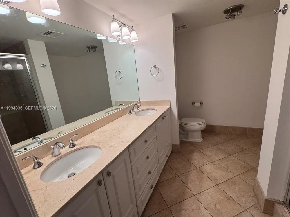 3610 Yacht Club Dr #1002 Aventura, FL 33180