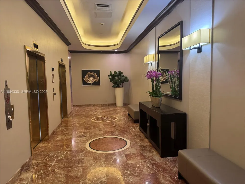 3610 Yacht Club Dr #1002 Aventura, FL 33180