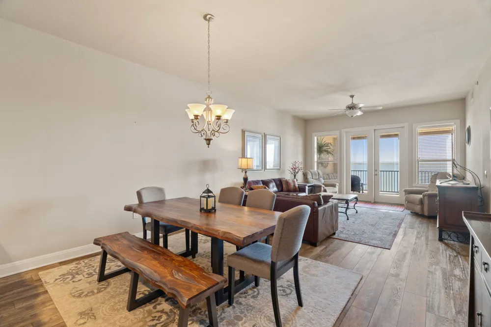 1001 The Cape #44 Horseshoe Bay, TX 78657