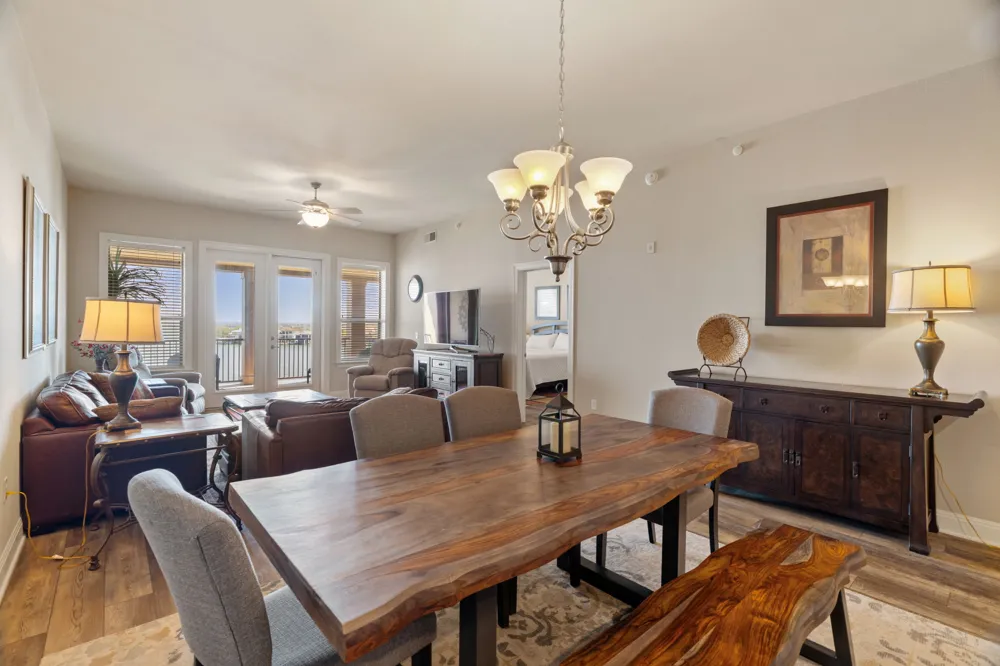 1001 The Cape #44 Horseshoe Bay, TX 78657