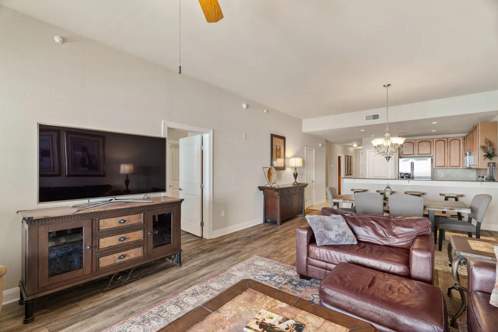 1001 The Cape #44 Horseshoe Bay, TX 78657