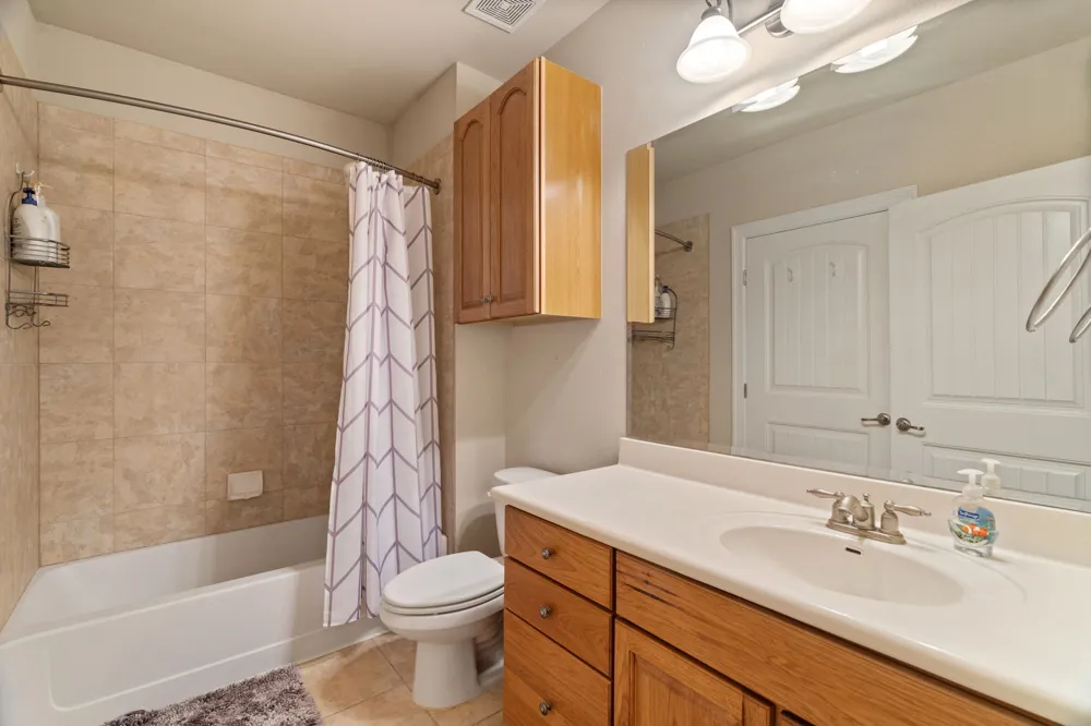 1001 The Cape #44 Horseshoe Bay, TX 78657