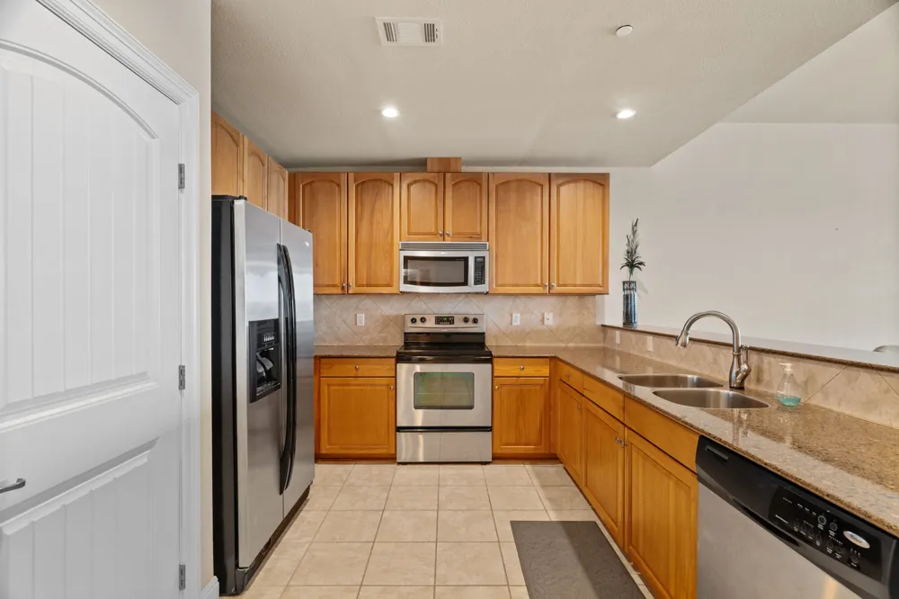 1001 The Cape #44 Horseshoe Bay, TX 78657